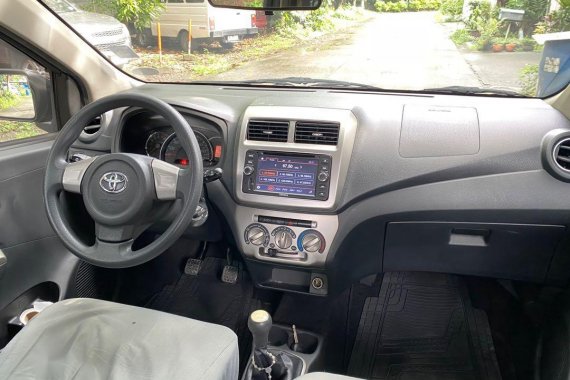 Selling Black Toyota Wigo 2015 in Quezon
