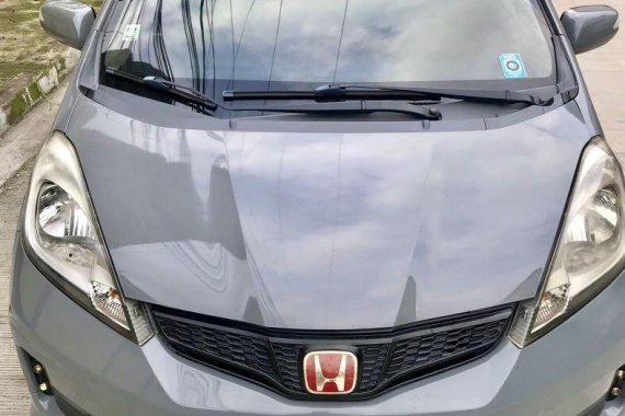 Selling Silver Honda Jazz 2012 in Valenzuela
