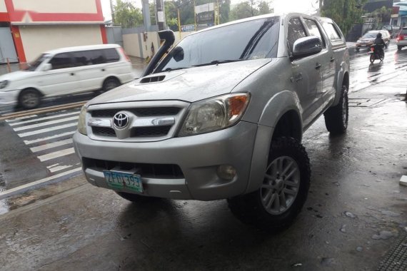 Silver Toyota Hilux 2006 for sale in Automatic