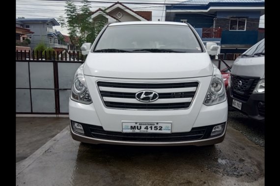 White Hyundai Grand Starex 2019 Van at 22000 for sale