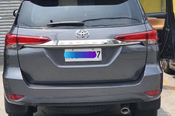 Selling Grey Toyota Fortuner 2016 in Parañaque