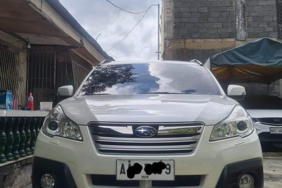Sell Pearl White 2014 Subaru Outback in Rizal