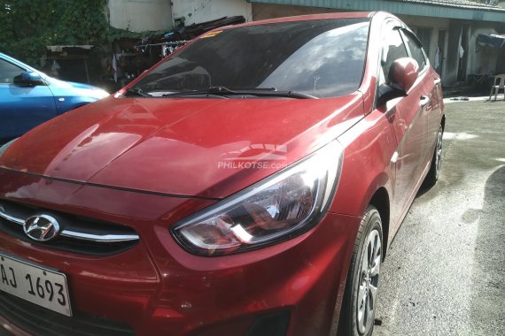 Selling Red 2018 Hyundai Accent for cheap price