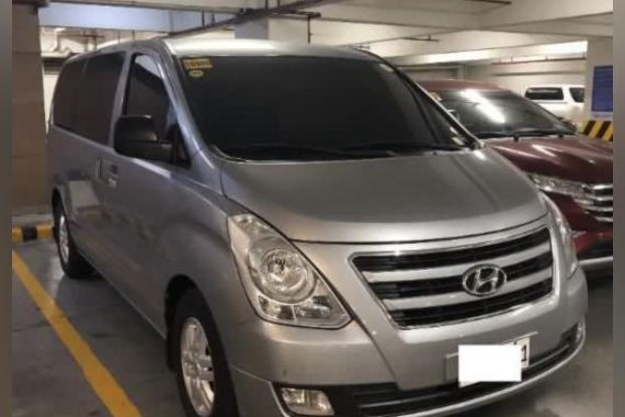 Sell Grey 2016 Hyundai Grand Starex in Pasay