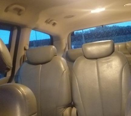 Selling White Kia Carnival 2011 in San Pedro