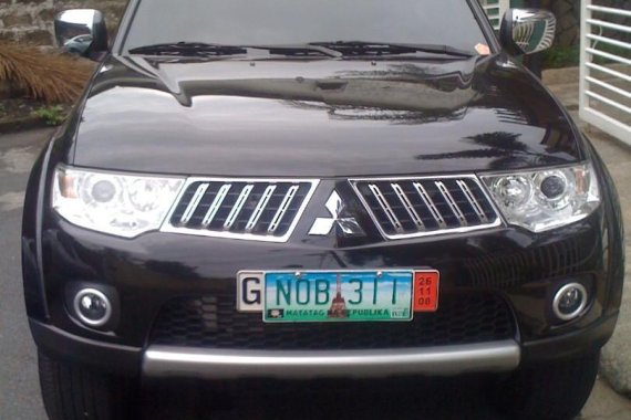 Selling Black Mitsubishi Montero Sport 2010 in Parañaque