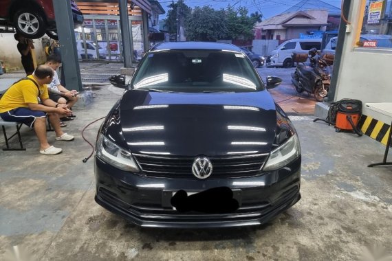 Selling Black Volkswagen Jetta 2016 in Angeles