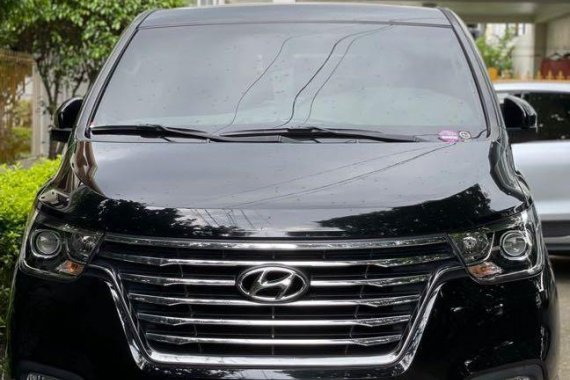 Sell Black 2019 Hyundai Starex in San Juan