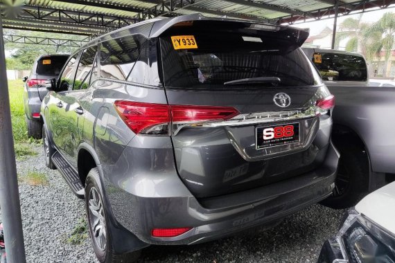 Selling Silver Toyota Fortuner 2020 in Quezon