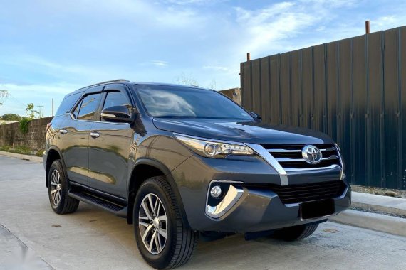 Selling Grey Toyota Fortuner 2017 in Cainta
