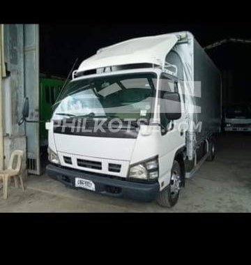 Isuzu wingvan 14ft