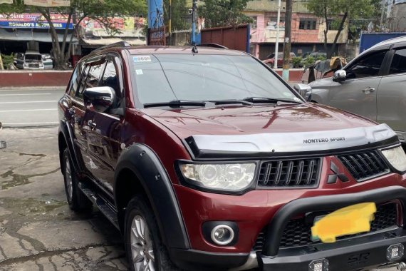 Selling Red Mitsubishi Montero Sport 2011 in Manila