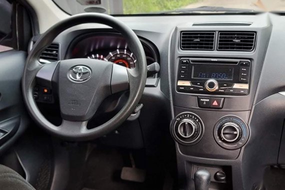 Black Toyota Avanza 2016 for sale in Automatic