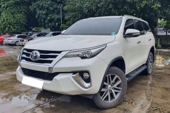 2016 Toyota Fortuner V 4x2 Diesel a/t
White Pearl
Php 1,188,000 only!