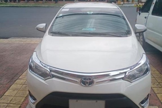 Pearl White Toyota Vios 2017 for sale in Caloocan
