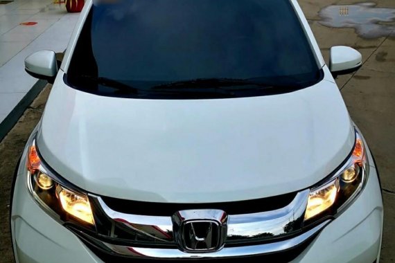 Pearl White Honda BR-V 2019 for sale in Mandaue