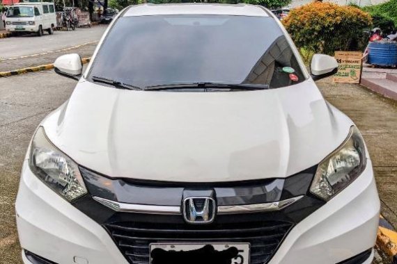 Sell White 2015 Honda Hr-V