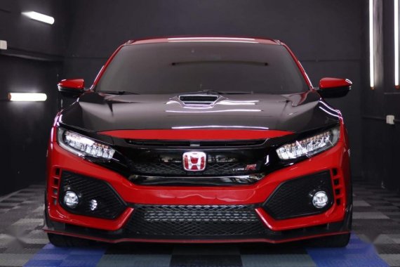 Sell Red 2018 Honda Civic in Pasig