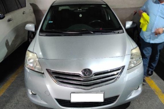Brightsilver Toyota Vios 2010 for sale in Quezon
