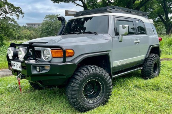 Silver Toyota Fj Cruiser 2017 for sale in Automatic