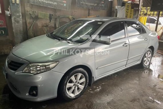 Selling 2013 Toyota Corolla Altis 1.6 G A/T 