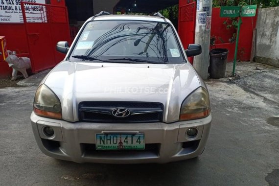 Second hand First Owned 2009 Hyundai Tucson 2.0 GL 4x2 MT for sale in good condition