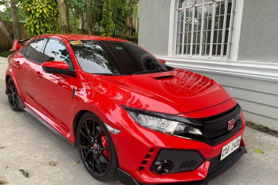 Sell Red 2018 Honda Civic in Quezon City