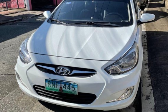 White Hyundai Accent 2013 for sale in Marikina