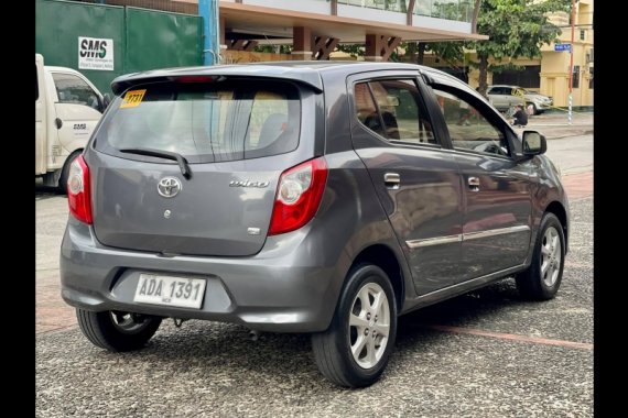 Selling Grey Toyota Wigo 2015 Hatchback 