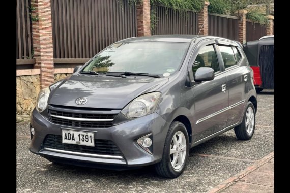 Selling Grey Toyota Wigo 2015 Hatchback 