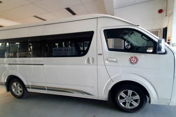 White Foton View Traveller 2017 for sale in Quezon