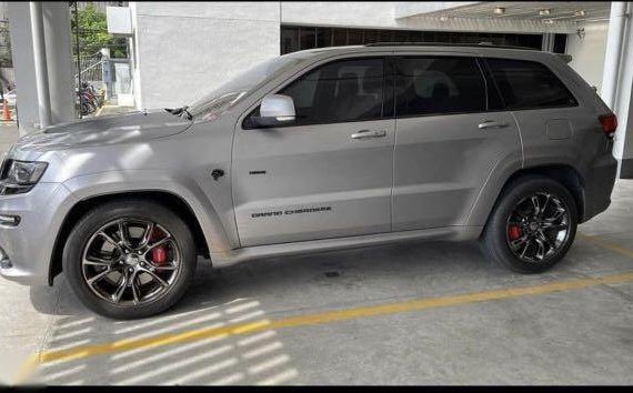 Selling Brightsilver Jeep Grand Cherokee 2017 in Las Piñas