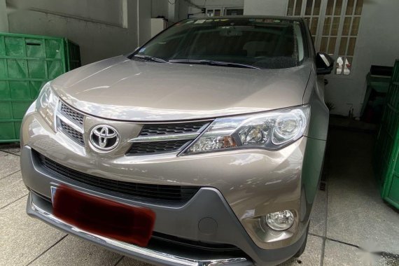 Selling Brown Toyota RAV4 2015 in Quezon