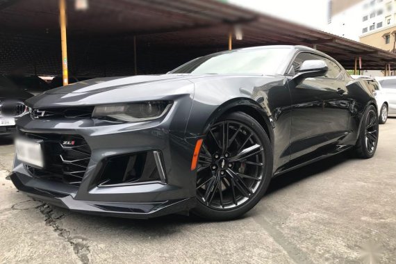 Sell Grey 2019 Chevrolet Camaro in Pasig