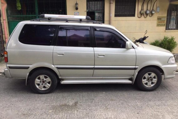 Silver Toyota Revo 2004 for sale in Valenzuela