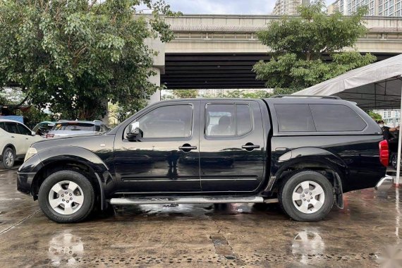 Black Nissan Navara 2010 for sale in Automatic