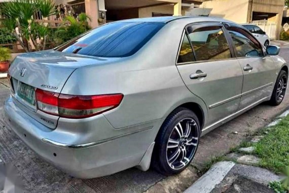 Sell Silver 2005 Honda Accord in Pasay