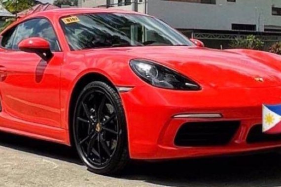 Selling Red Porsche Cayman 2019 in Quezon