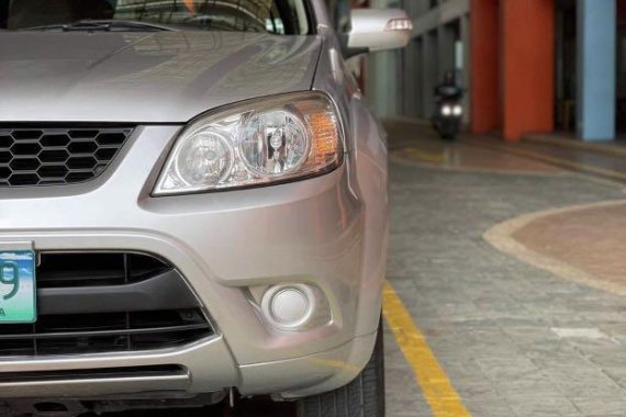 Sell Silver 2013 Ford Escape in Pasay