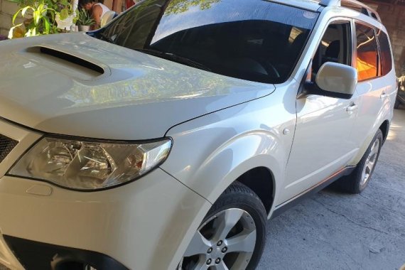 Sell White 2010 Subaru Xt in Las Piñas