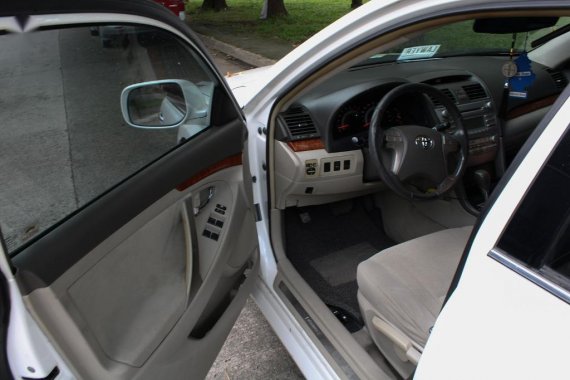 Pearl White Toyota Camry 2008 for sale in Cagayan de Oro