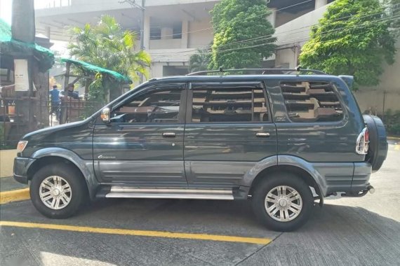 Grey Isuzu Crosswind 2010 for sale in Marikina