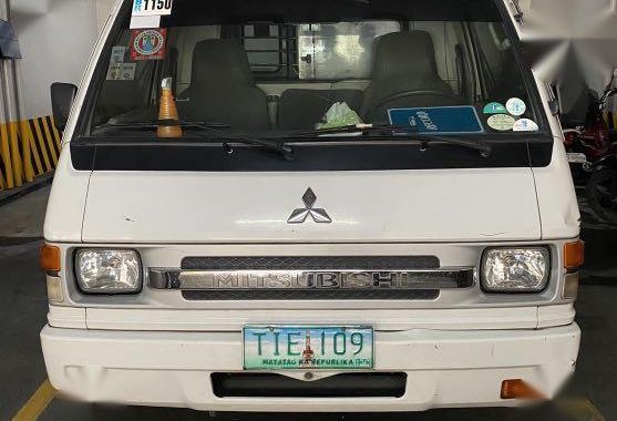 White Mitsubishi L300 2012 for sale in Pasig