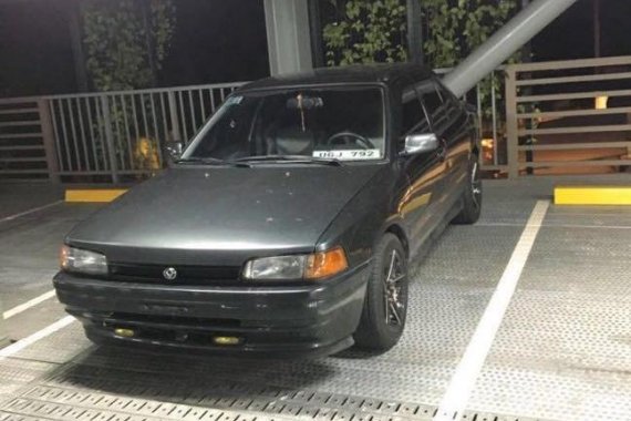 Selling Grey Mazda 323 1996 in Manila