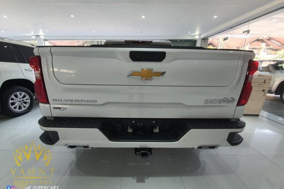 Pearl White Chevrolet Silverado 1500 2021 for sale in Quezon