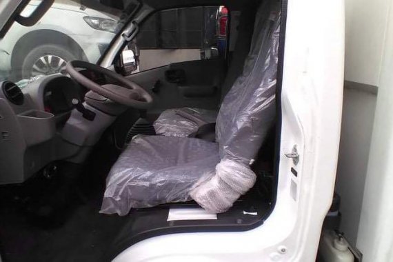 White Isuzu Traviz 2020 for sale in Quezon