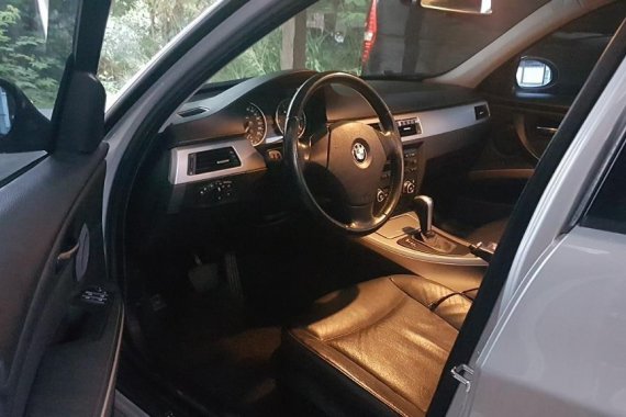 Silver BMW 320I 2007 for sale in Batangas