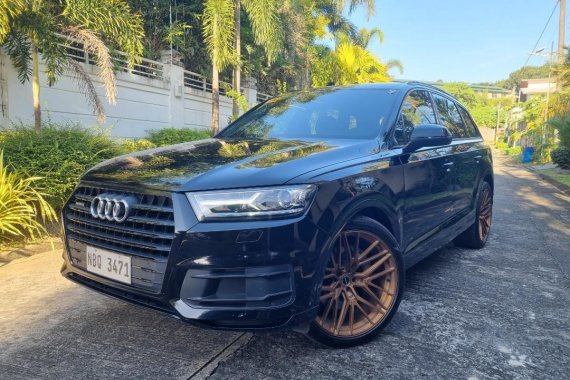 Selling Black Audi Q7 2019 in Malabon