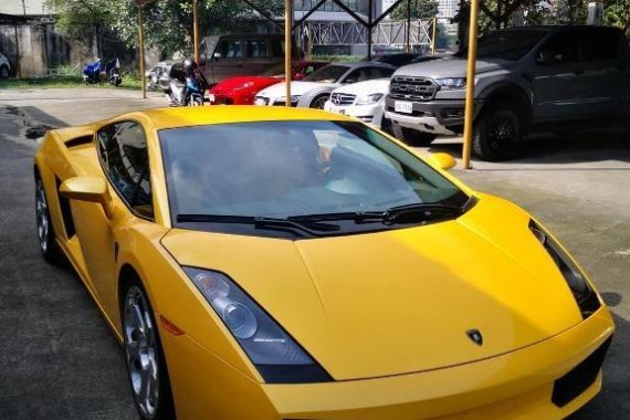 Selling Yellow Lamborghini Gallardo 2004 in Pasig