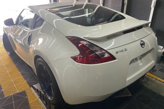 Selling White Nissan 370Z 2020 in Consolacion